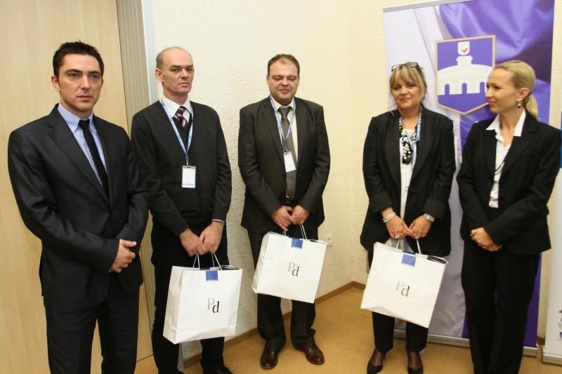 Konferencija Poslovni uzlet kontinentalne Hrvatske u organizaciji Poslovnog dnenika. Nagrađeni mali