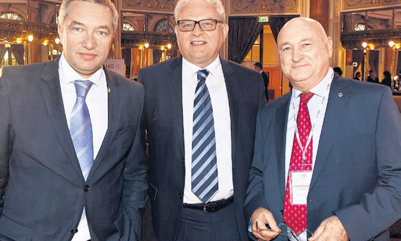 D. Kovačević (Janaf), M. Pejnović (DUUDI) i Branko Roglić (Orbico)/ B. Šćitar/PIXSELL