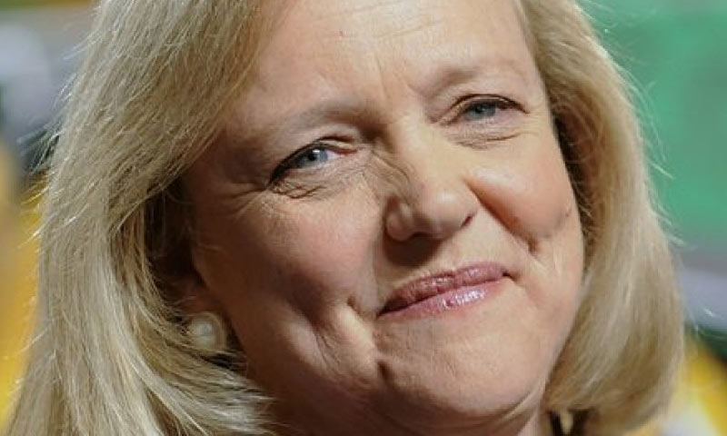 Meg Whitman dan započinje plivanjem