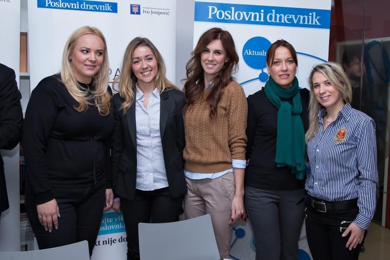 Jasna Bibić, Dragica Marjanović, Petra Čavlović, Petra Halambek, Stella Antolović. Photo: Davor Pukl