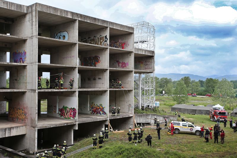 Pokazna vježba specijalističkih postrojbi civilne zaštite. Photo: Jurica Galoic/PIXSELL