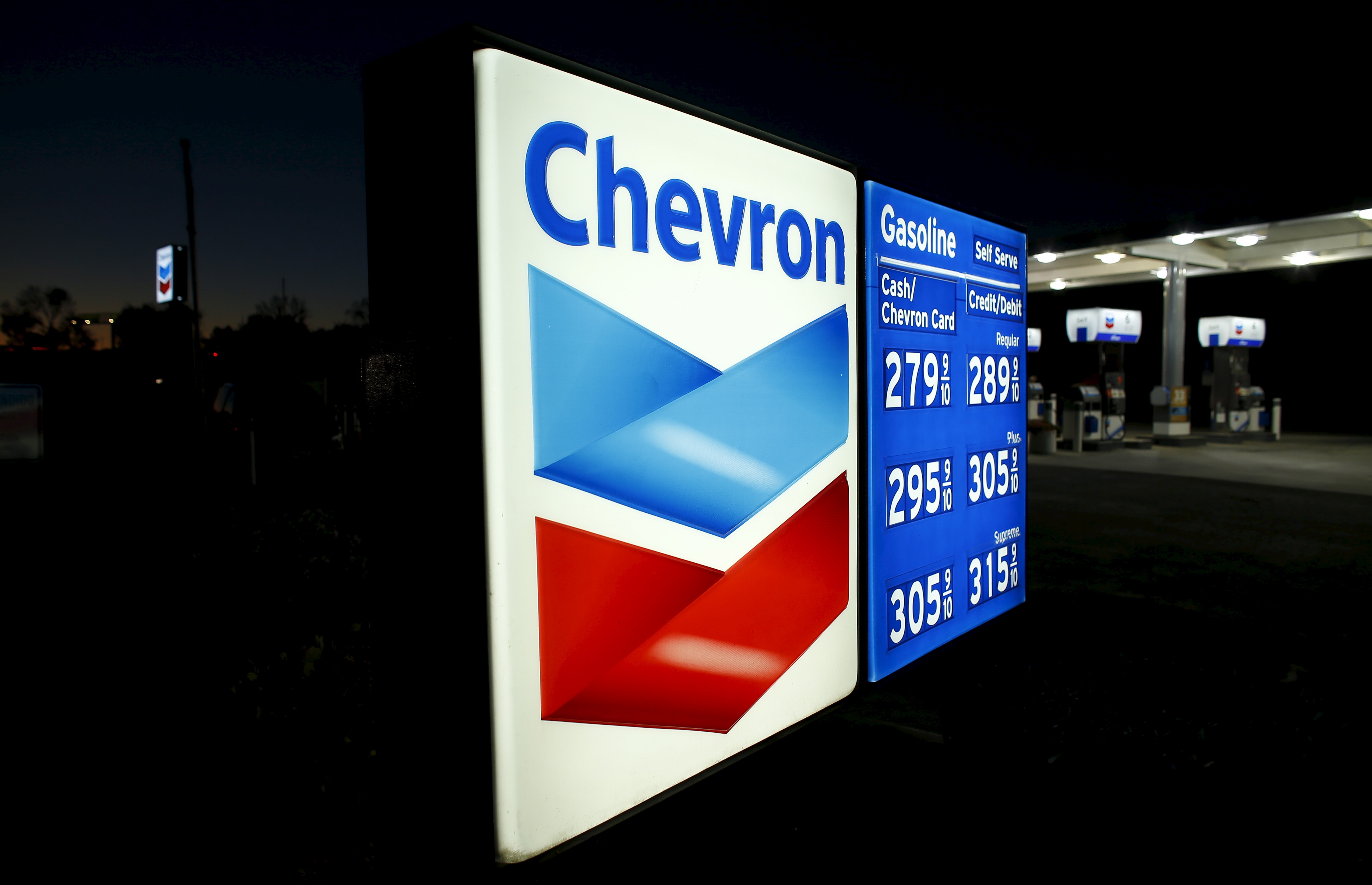 Chevron. Компания Chevron. АЗС Chevron. Chevron нефтяная компания. Chevron Corporation о компании.