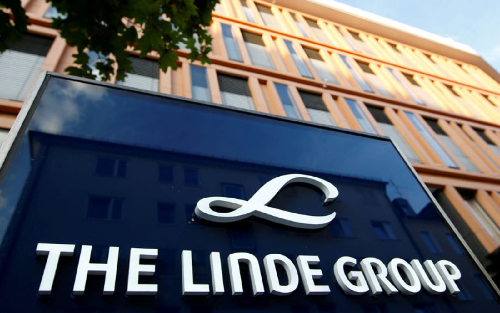 Немецкие компании. Linde. The Linde Group. Linda компания. Немецкая компания Linde.