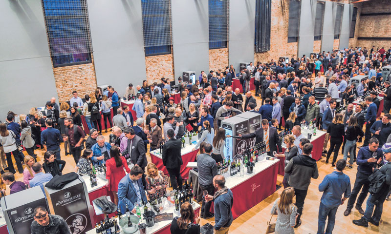 Vinart Grand Tasting poslovni je sajam prilagođen vinarima i poslovnim posjetiteljima odnosno kupcim