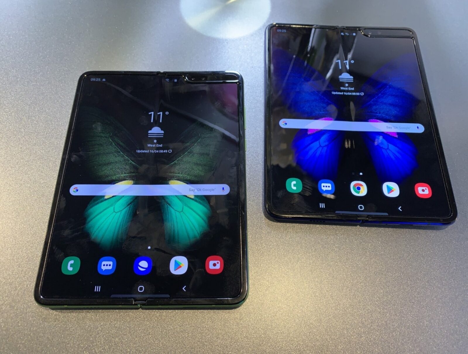 Samsung Galaxy Fold smartphone