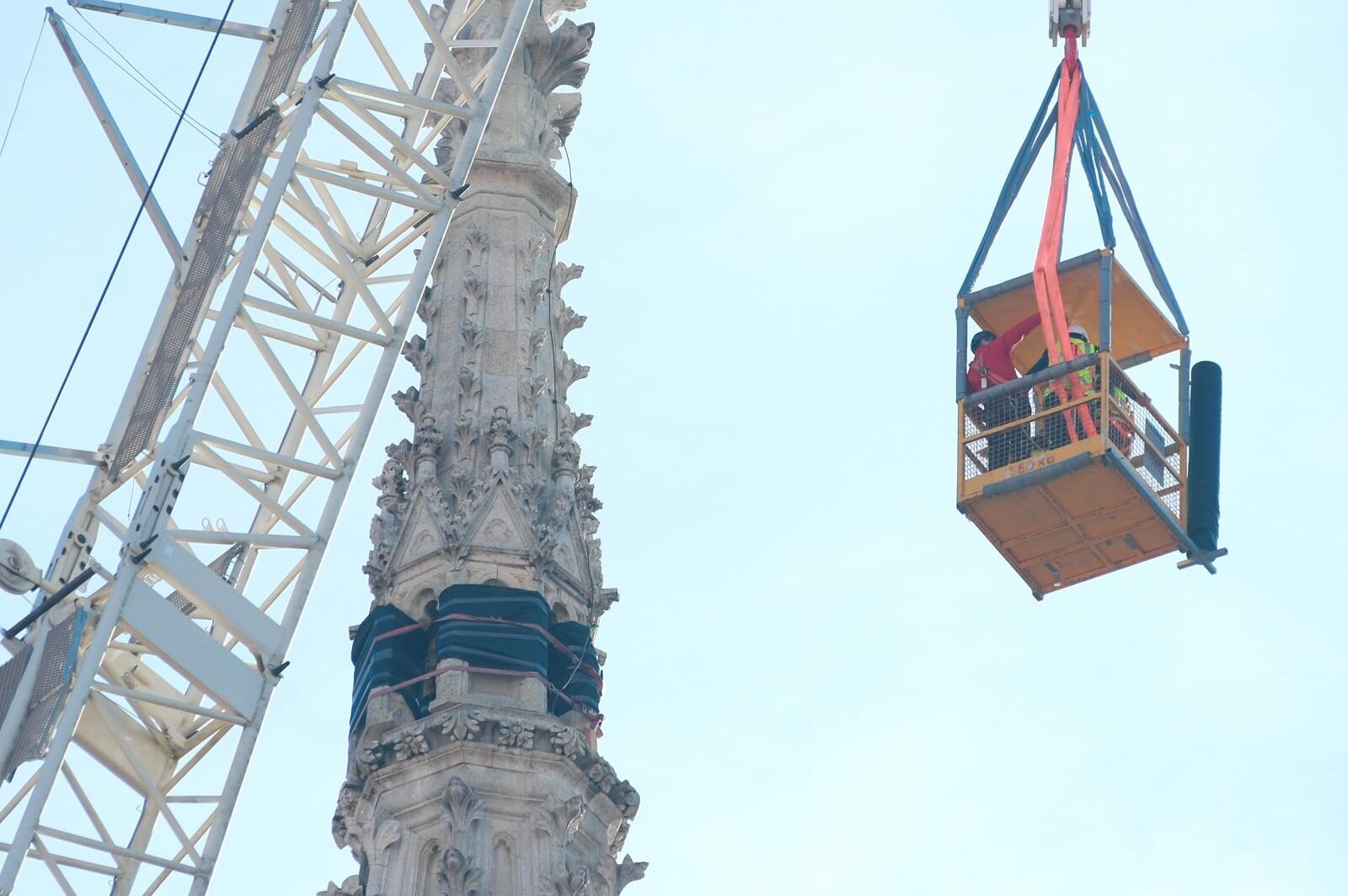 Zagreb: Posljednje provjere stručnjaka uoči skidanja sjevernog tornja katedrale