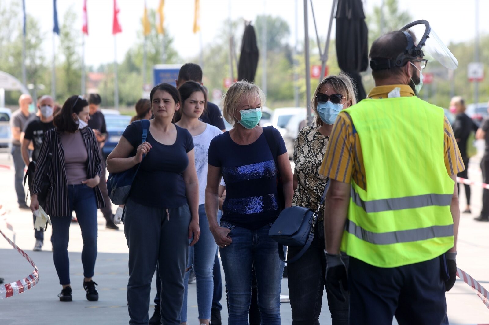 Zagreb: Ikea ponovno otvorila svoja vrata, čeka se u redu