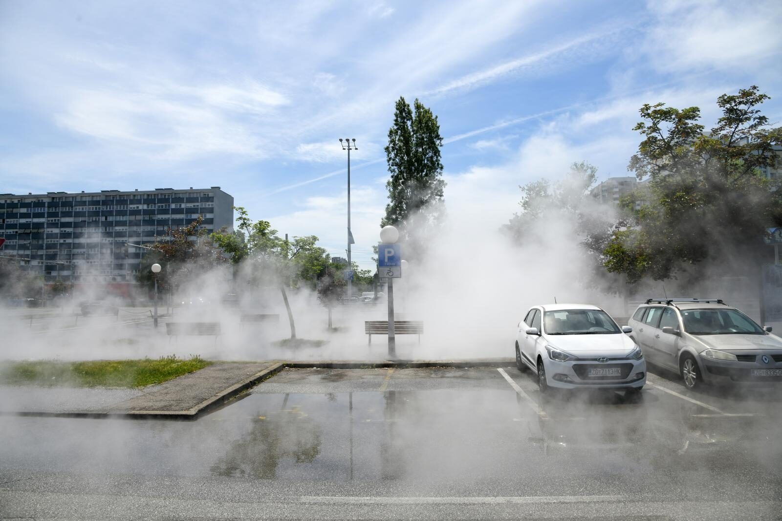 Zagreb: Na Aveniji Dubrovnik kod Utrina pukao vrelovod