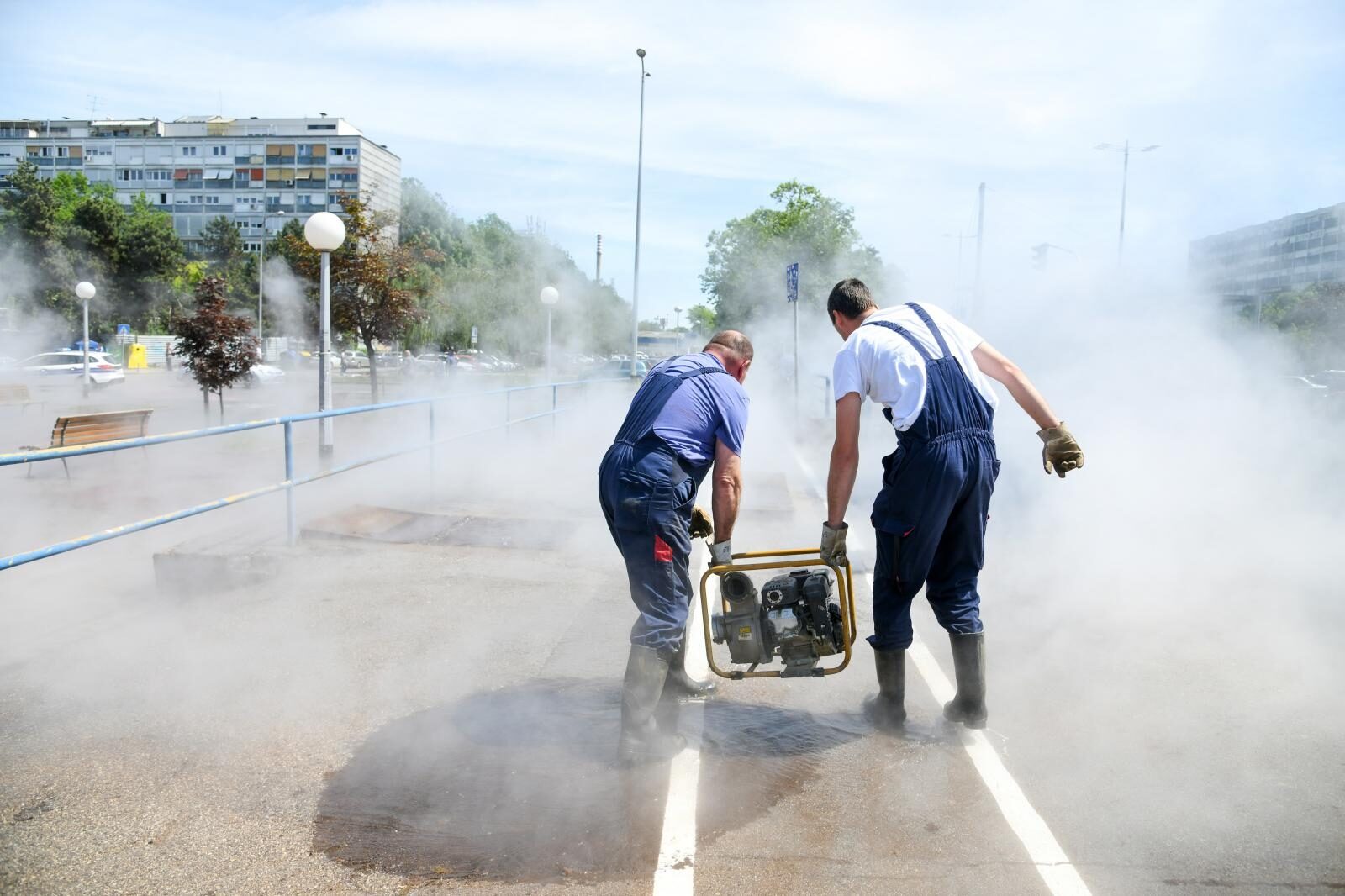 Zagreb: Na Aveniji Dubrovnik kod Utrina pukao vrelovod