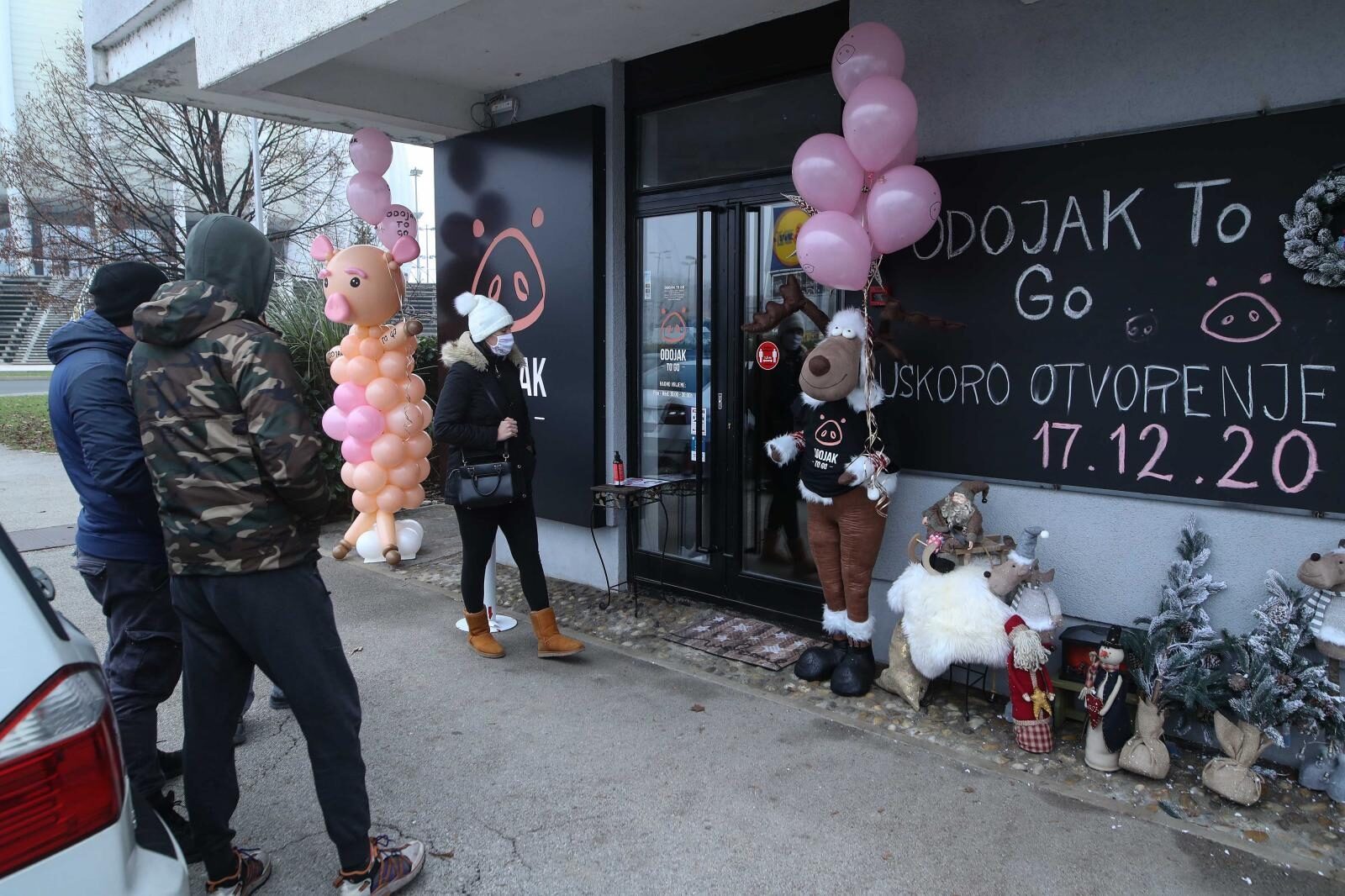 Zagreb: U Laništu otvoren jedinstven dućan “Odojak to go”