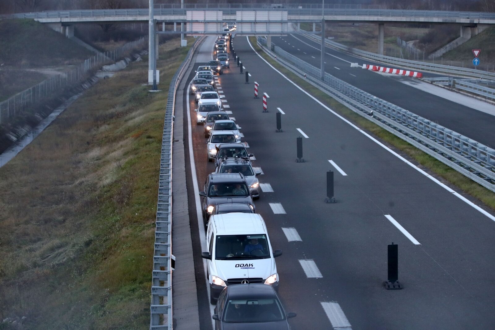 Lekenik: Kilometarska kolona na autoputu prema Sisku