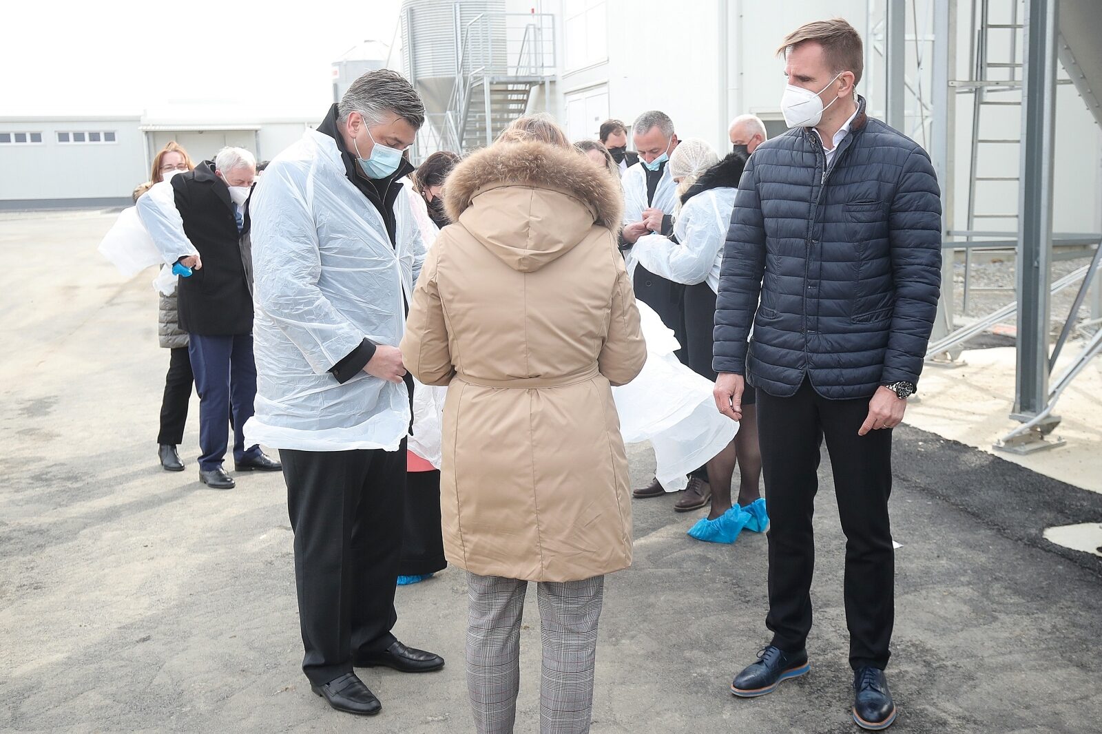 Ivanić-Grad: Premijer Plenković posjetio novu farmu kokoši nesilica Lukač d.o.o.