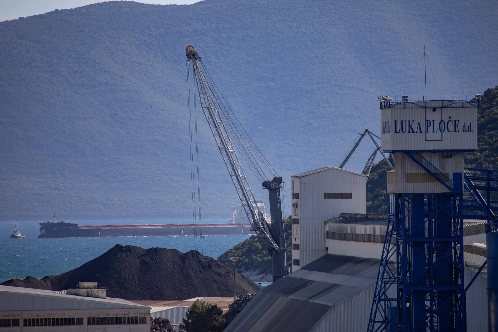 U Ploče uplovio Leviathan, najveći brod u povijesti ove luke