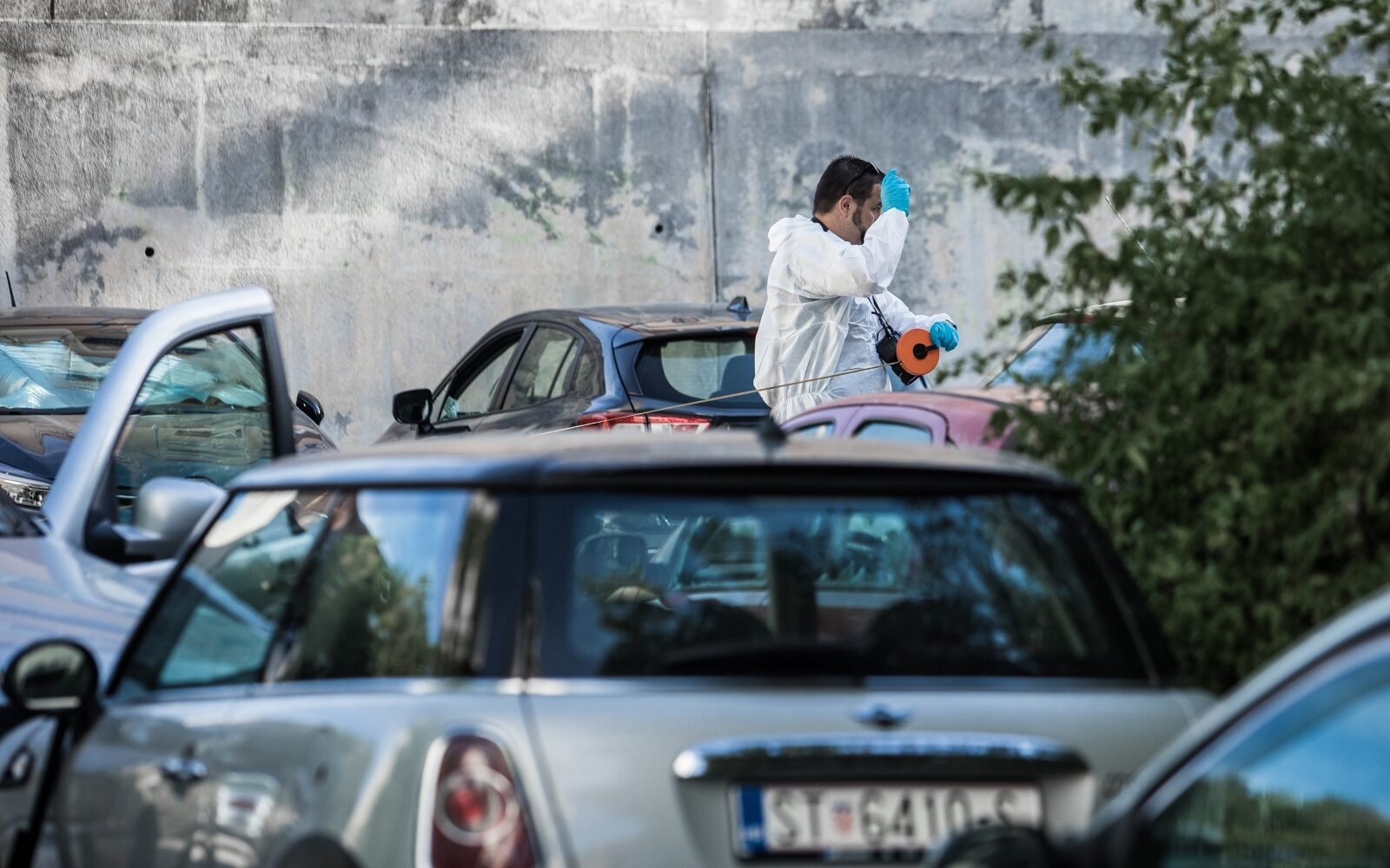 Bomba postavlena ispod automobila oštetila 6 vozila u Splitu