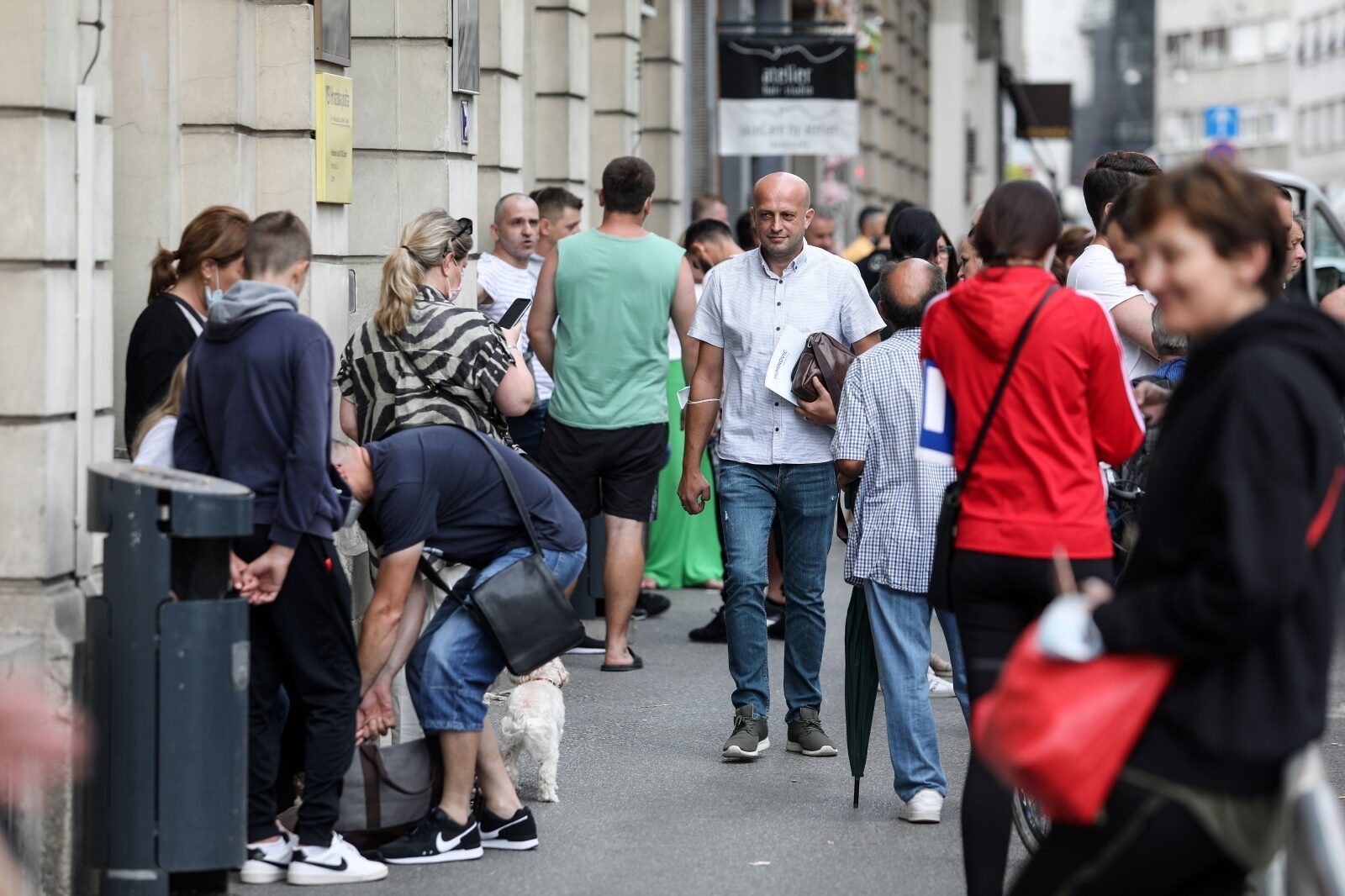 Zagreb: Velike gužve ispred zgrade Policijske uprave u Petrinjskoj