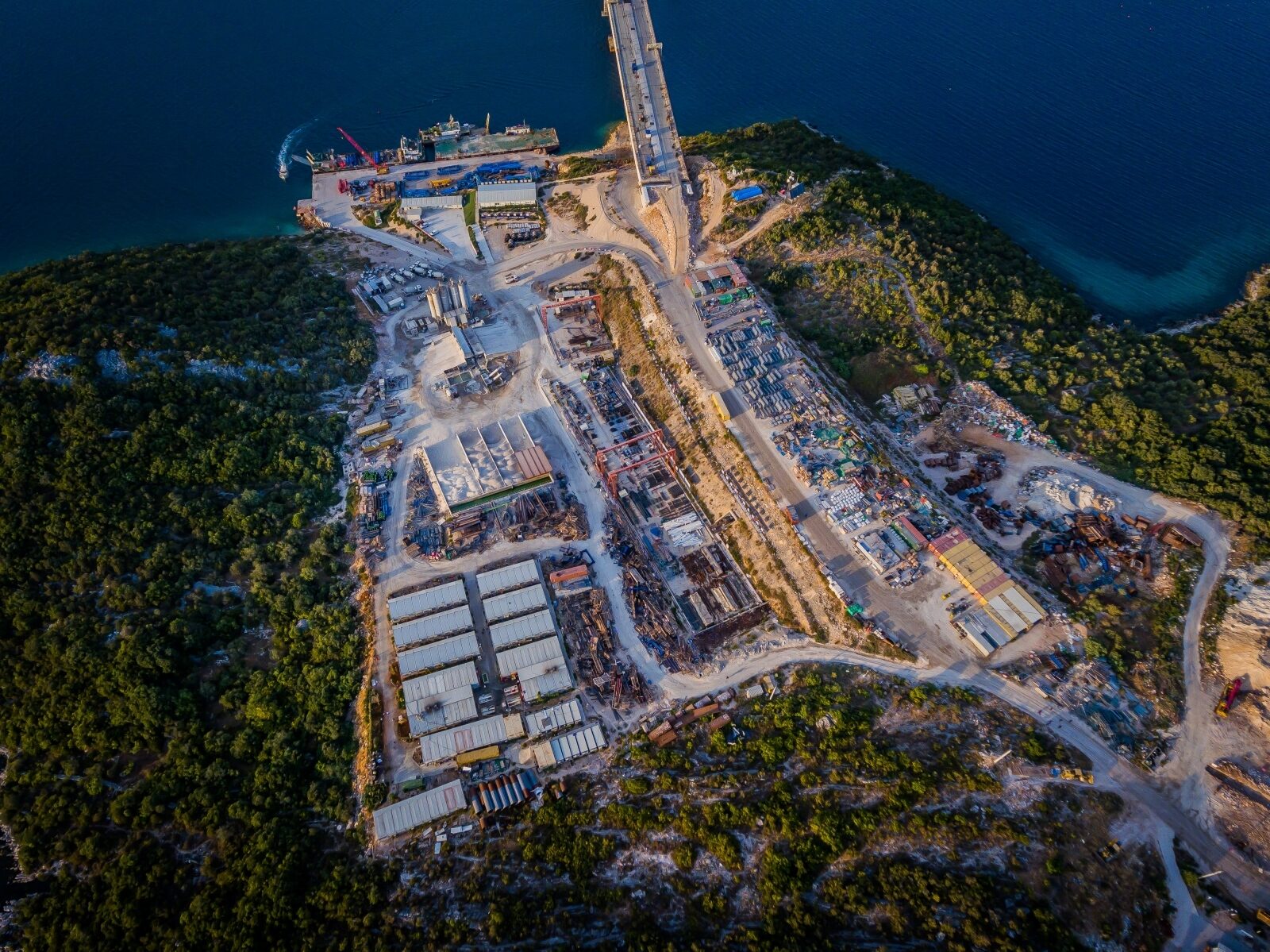 Fotografije iz zraka Pelješkog mosta