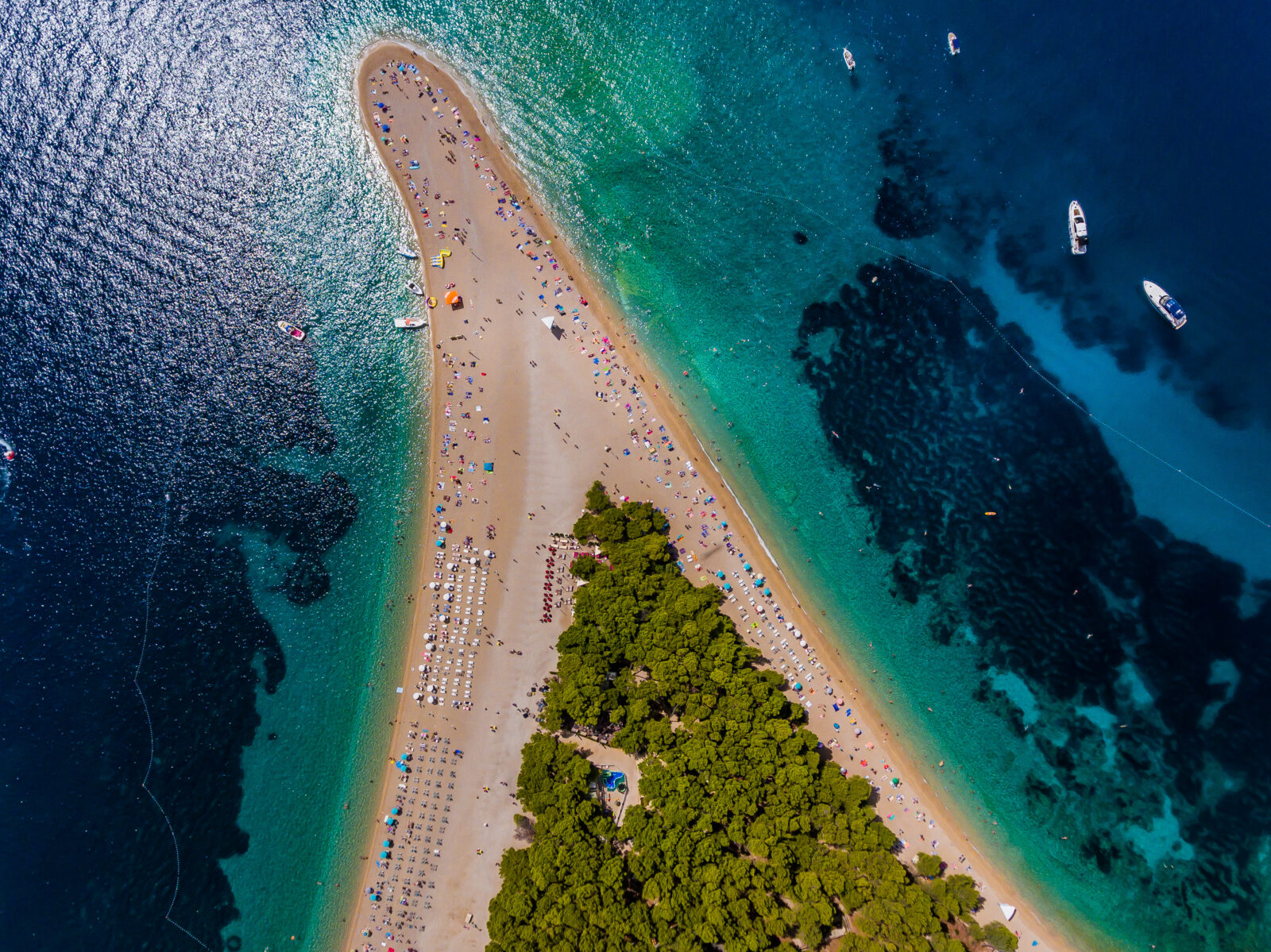 Zlatni rat, jedna od najpoznatijih jadranskih plaža