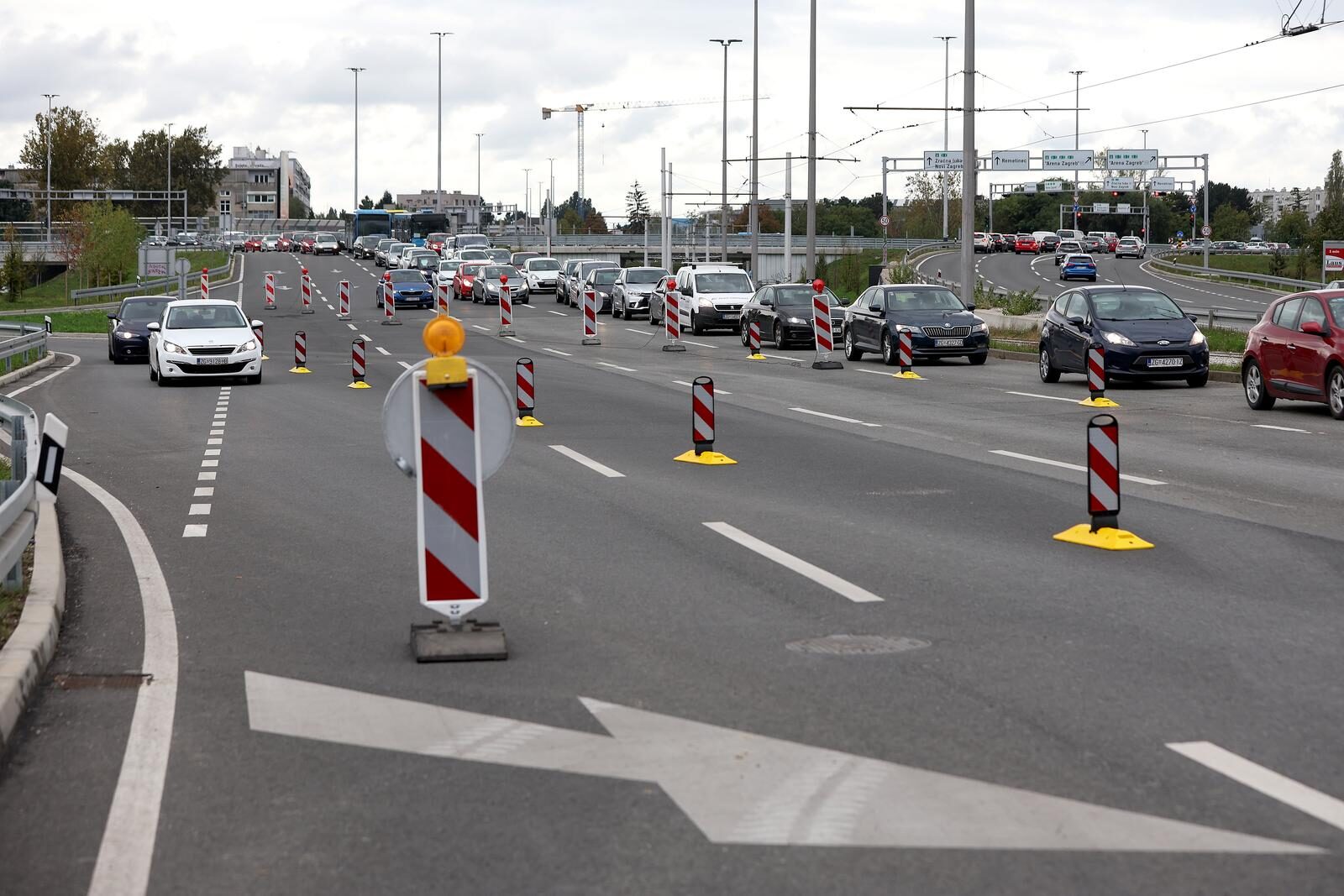 Zagreb: Zbog radova na Jadranskom mostu stvaraju se gužve na prometnicama