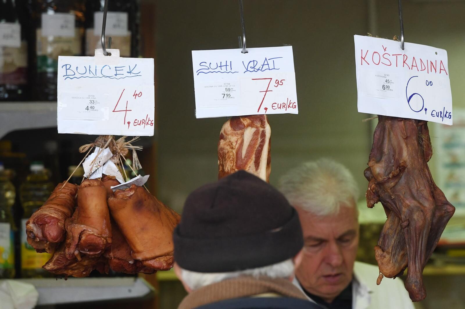 Rijetki prodavači na šibenskoj tržnici prilagodili se novoj valuti