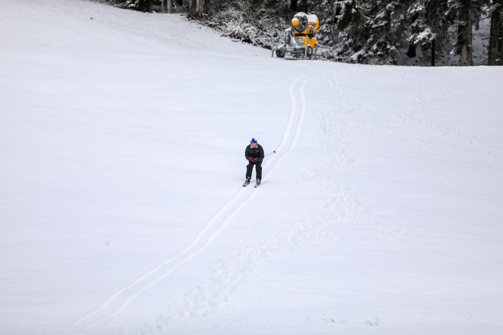 Prvi ovogodišnji snijeg zabijelio Sljeme