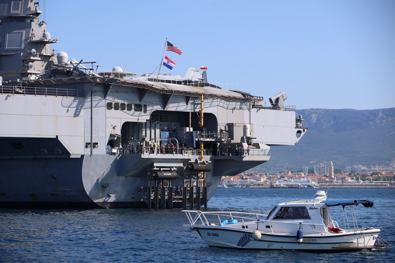 Američki nosač aviona USS Gerald R. Ford stigao je u Split