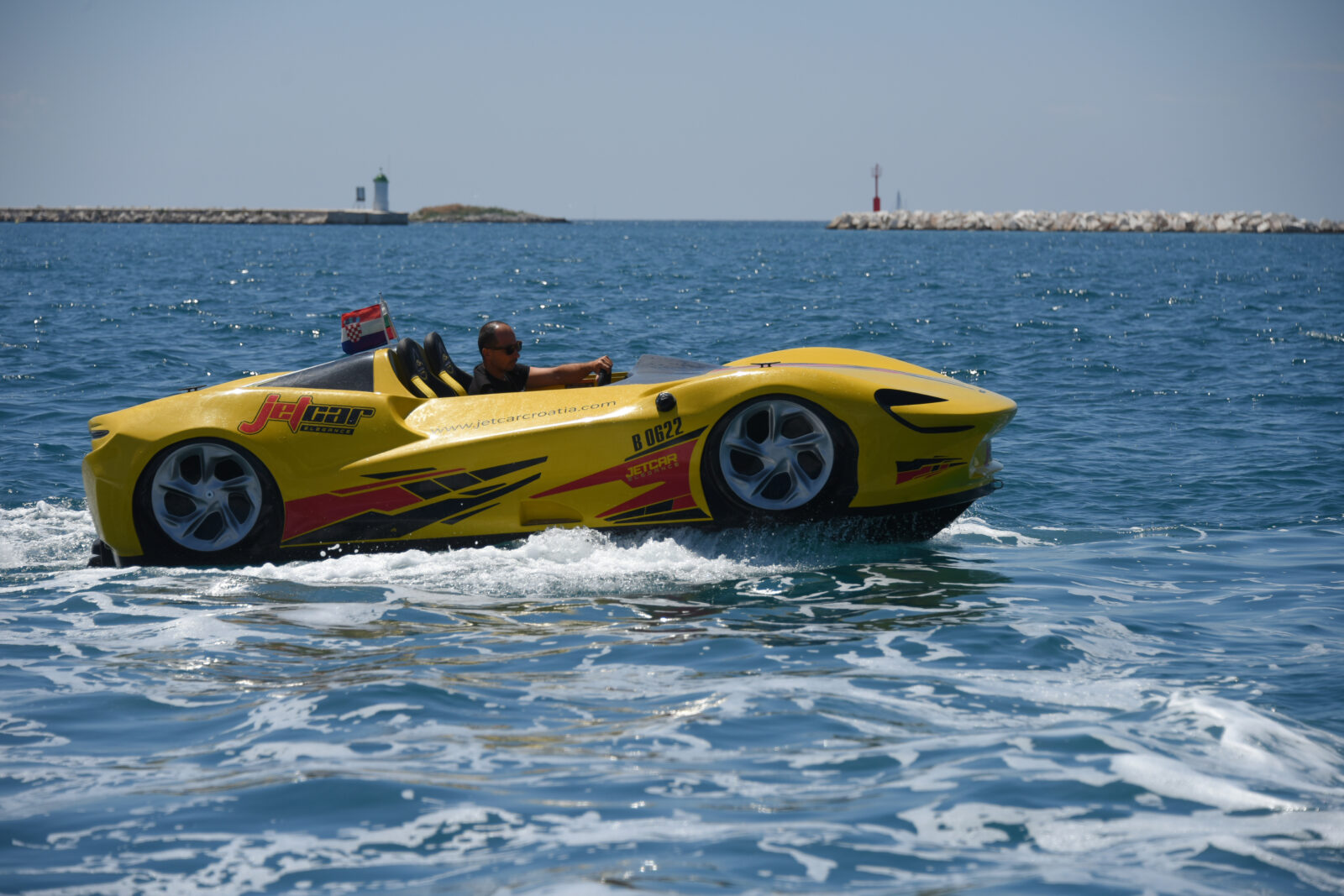 Poreč: Jet-Car, nova jurilica s jet-ski motorom, od sada je u ponudi turistima