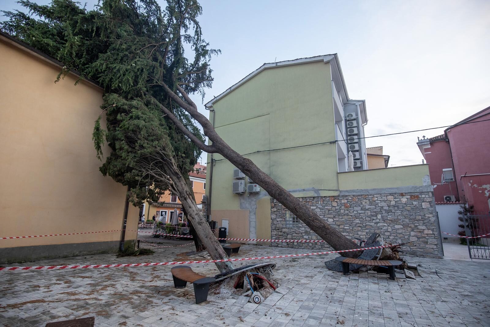 Novigrad: Velika šteta nakon razornog vjetra