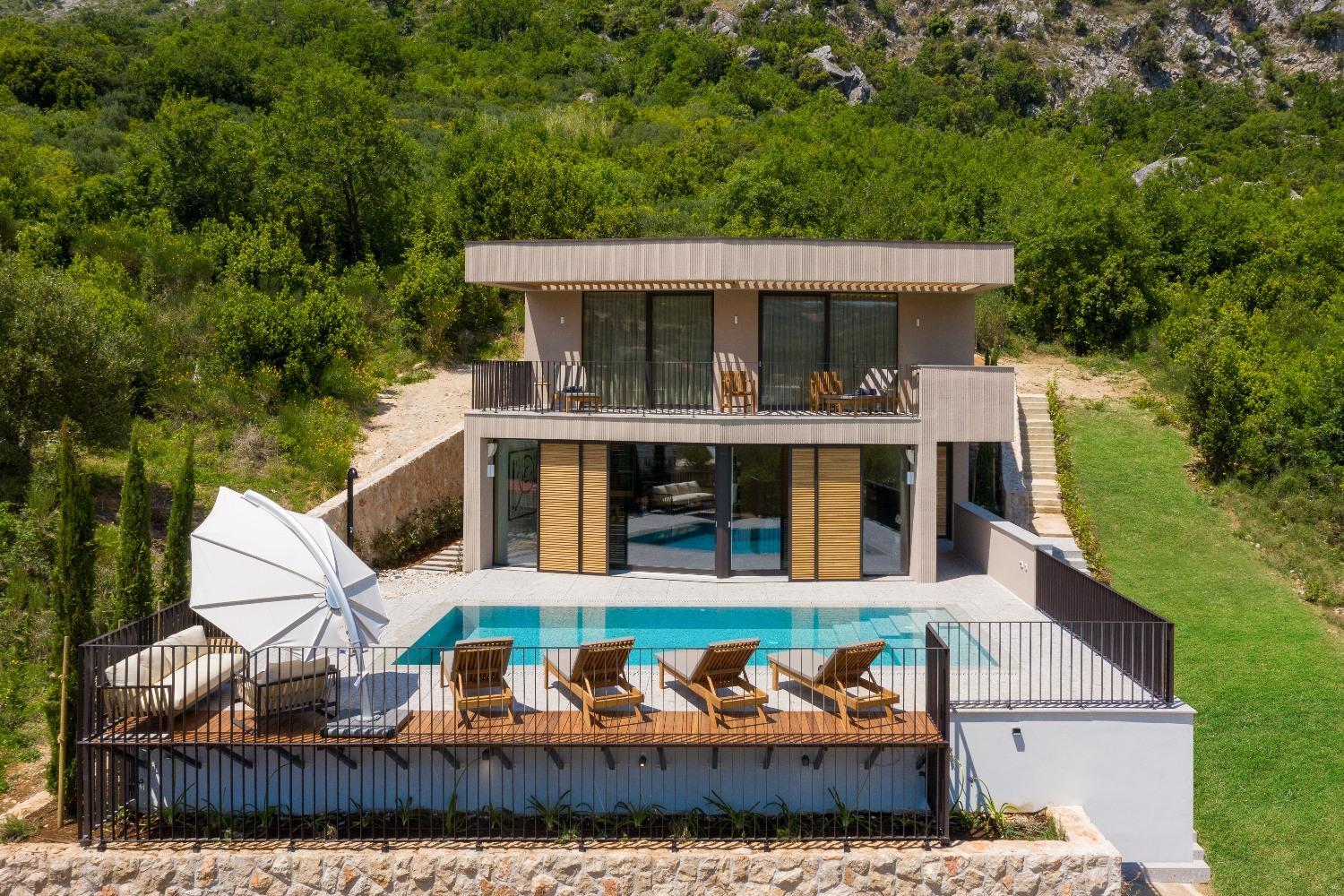 Rent Luxury Villas Croatia - Villa Palazzo Vimbula