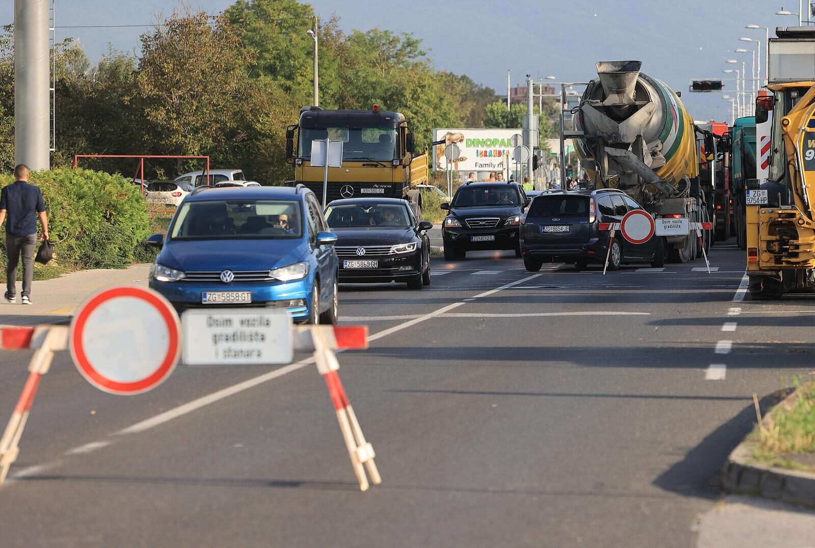 Zagreb: Početak radova na Aveniji Većeslava Holjevca koji će trajati mjesec dana