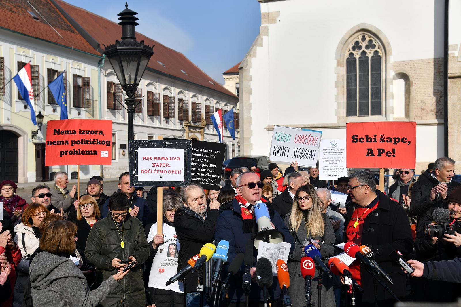 Prosvjed Hrvatskog novinarskog društva protiv tzv. Zakona opasnih namjera