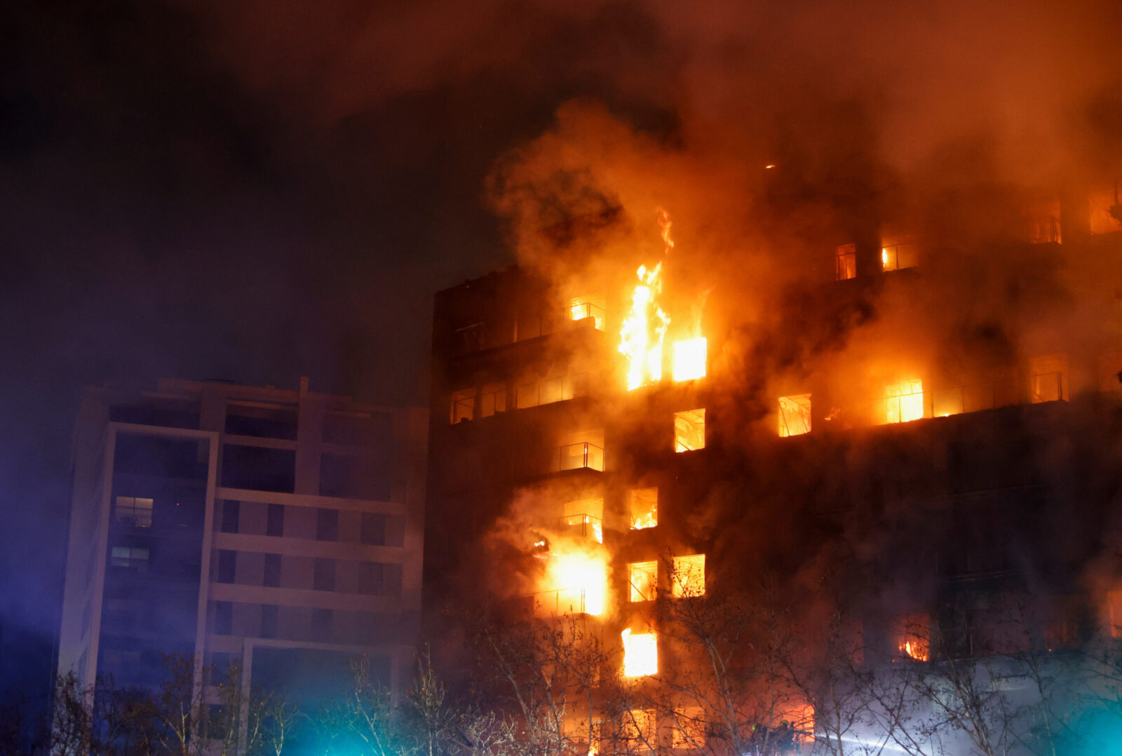 Fire of apartment building in Valencia