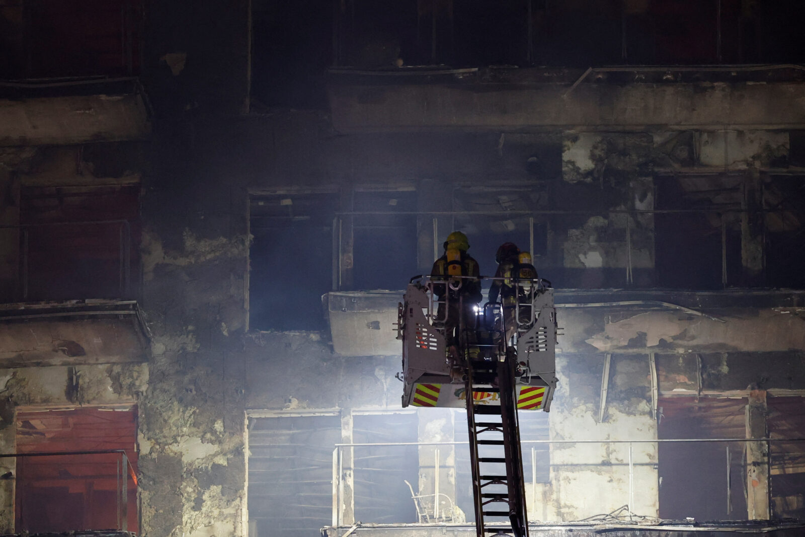 Fire of apartment building in Valencia