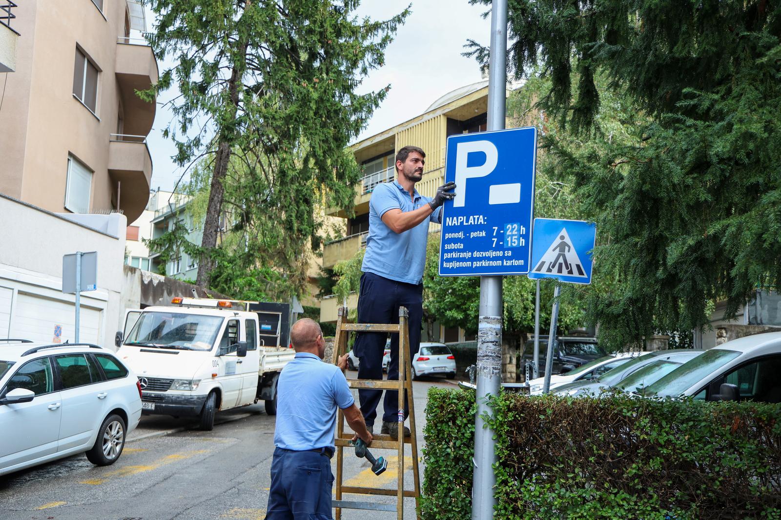 Zagreb: Postavljanje novih informacijskih ploča o novoj zoni parkinga