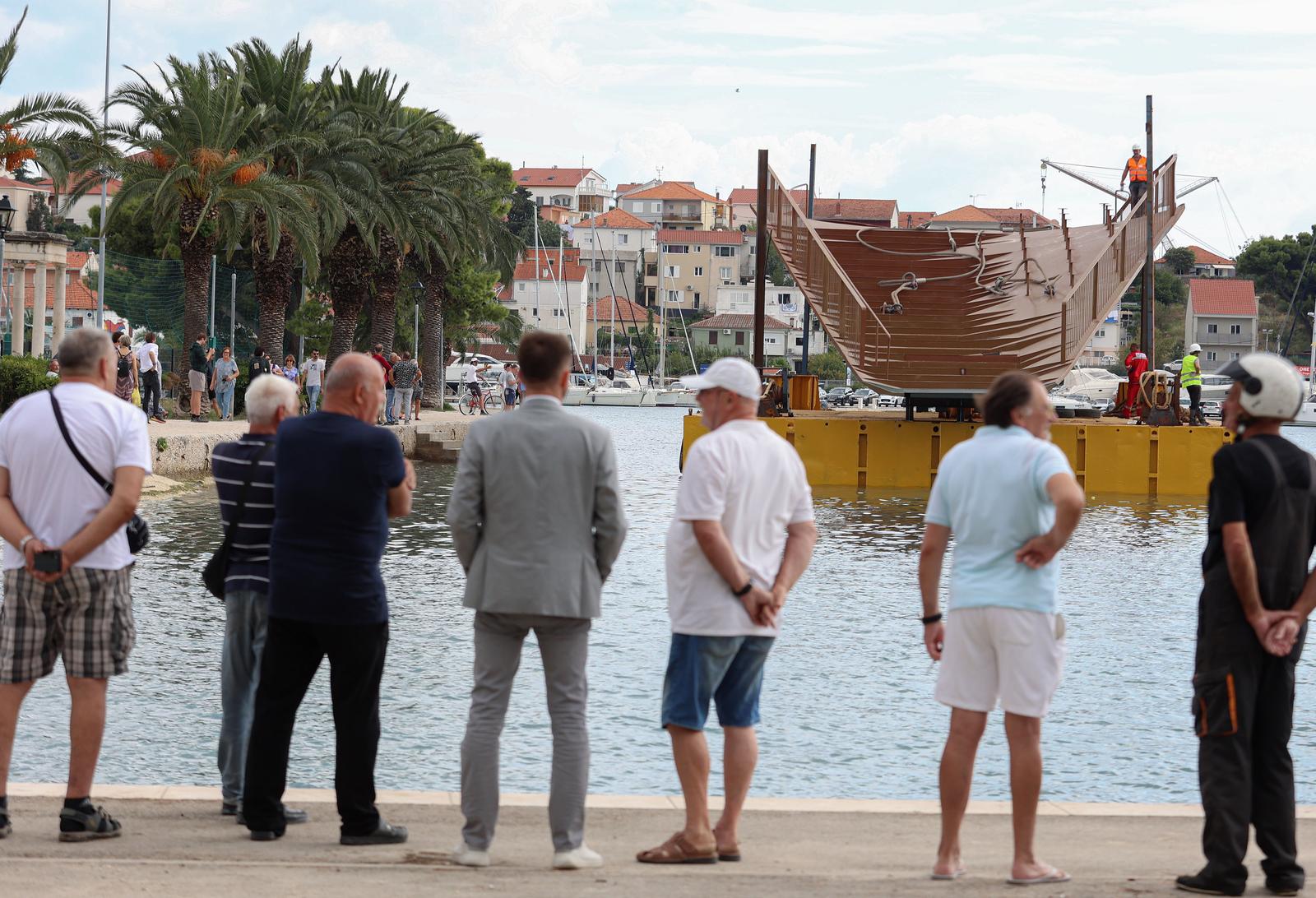 Trogir: Počinje montaža novog pješačkog mosta