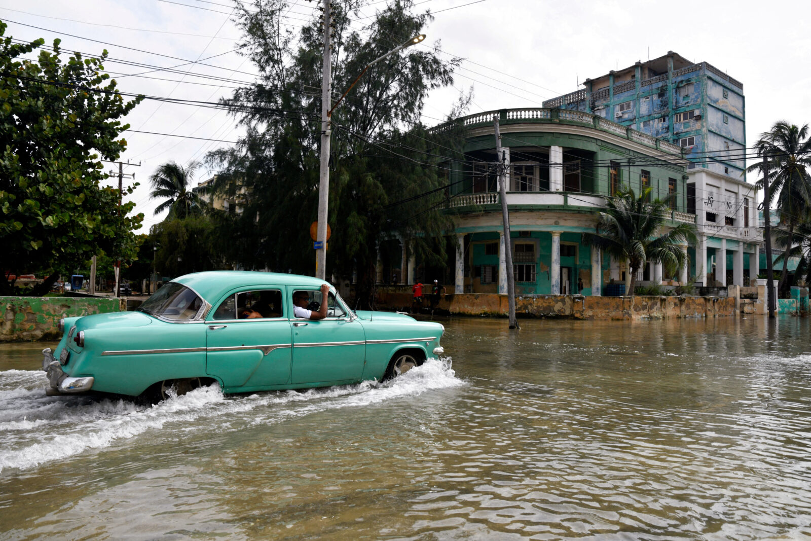 Cubans face flooding as Hurricane Milton barrels north