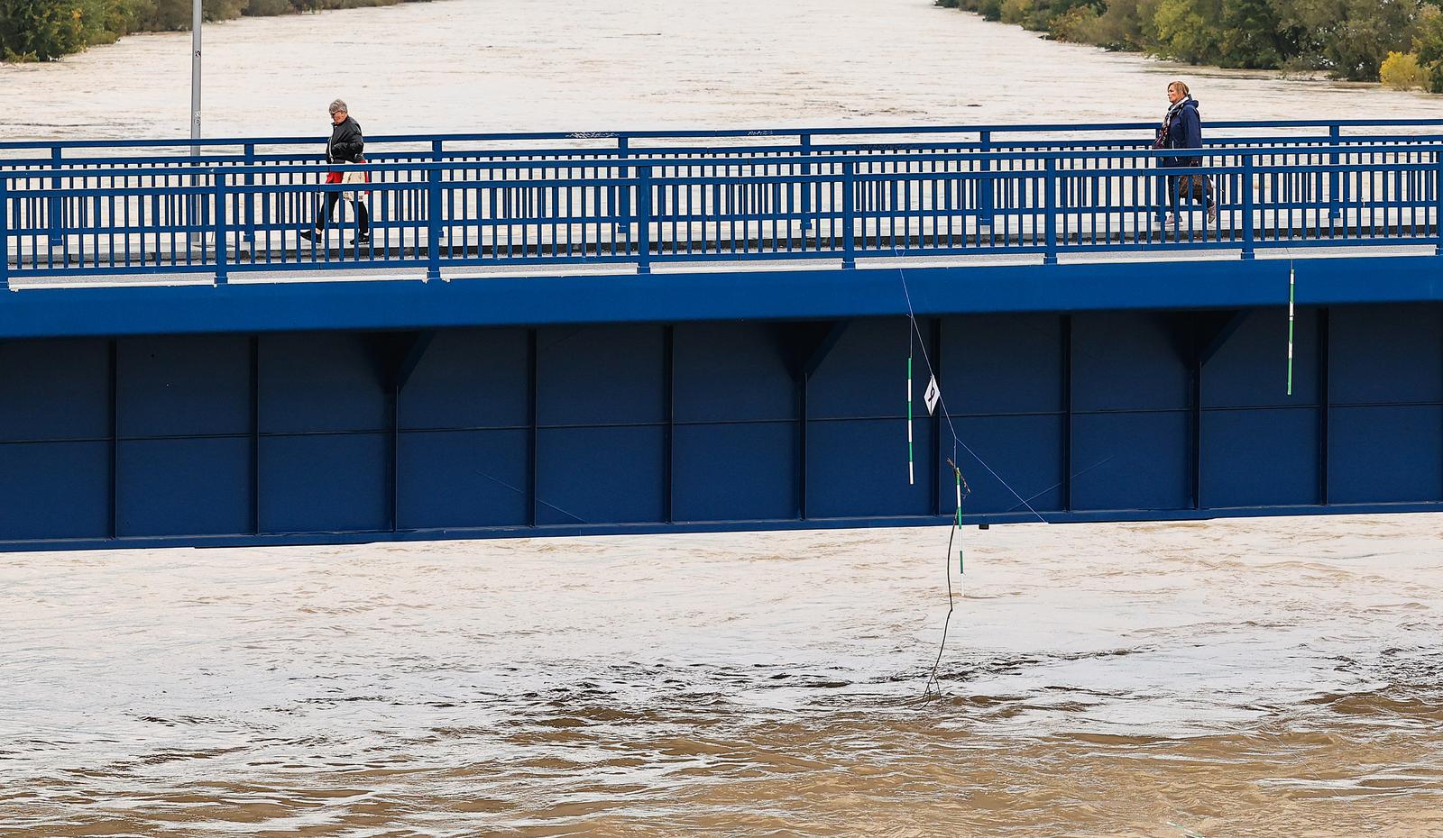 Sava se u Zagrebu izlila iz korita