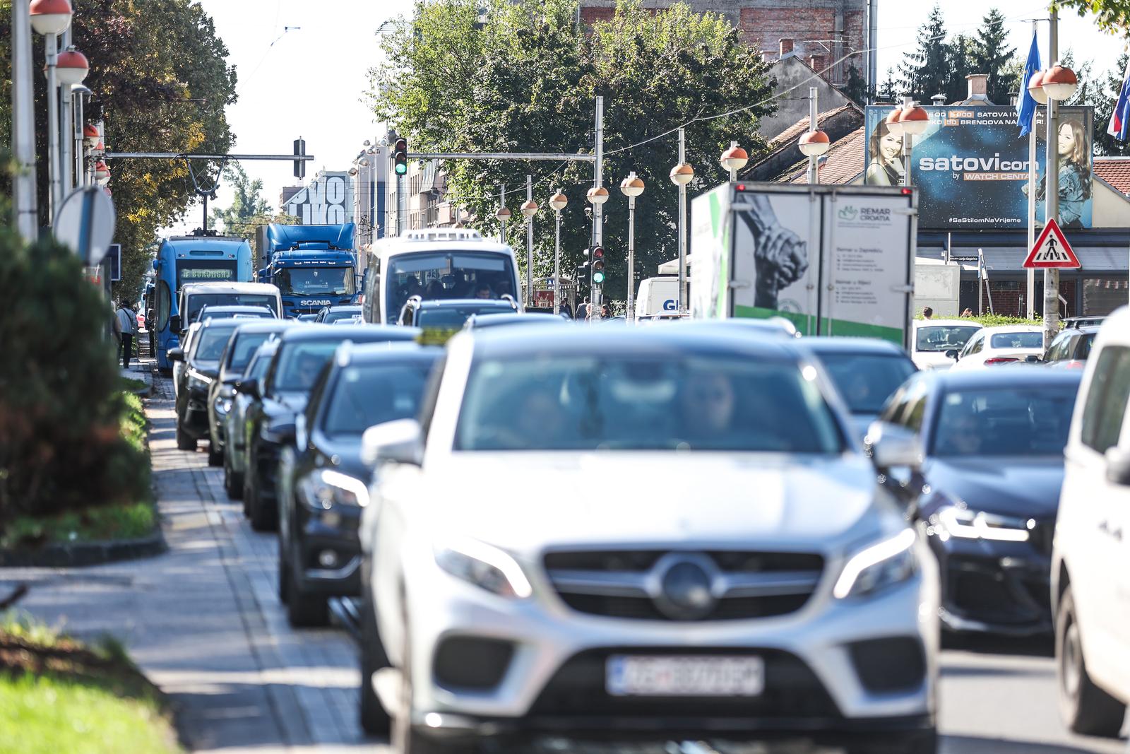 Zagreb: Sanacija tramvajskog kolosijeka na raskrižju Ulice grada Vukovara i Savske ceste