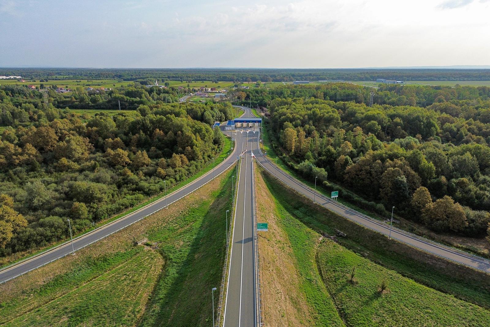 Pogledajte kako iz zraka izgleda nova dionica autoceste A11 Zagreb-Sisak, otvara se danas