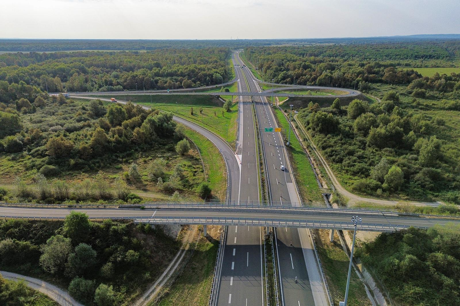 Pogledajte kako iz zraka izgleda nova dionica autoceste A11 Zagreb-Sisak, otvara se danas